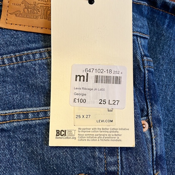 BRAND NEW Levi’s ribcage high rise ankle jeans - Picture 3 of 4